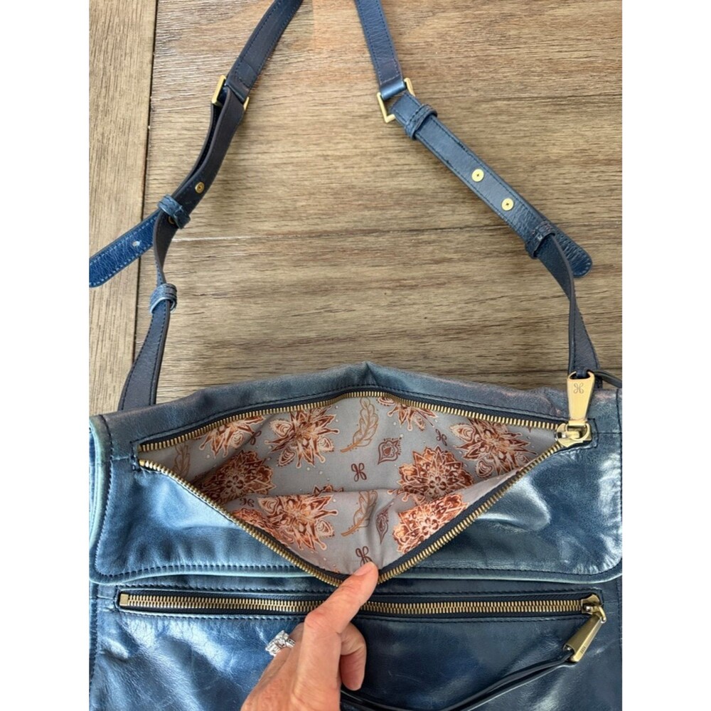 HOBO INTERNATIONAL “Vista” Indigo Crossbody - Picture 7 of 16